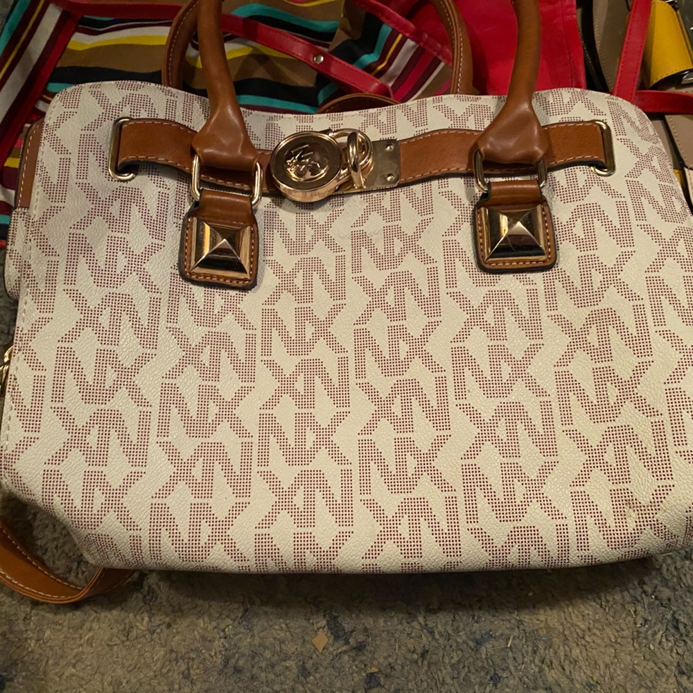 NX (Noble Exchange) Shoulder Bag